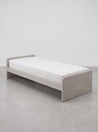 Letto singolo in legno
