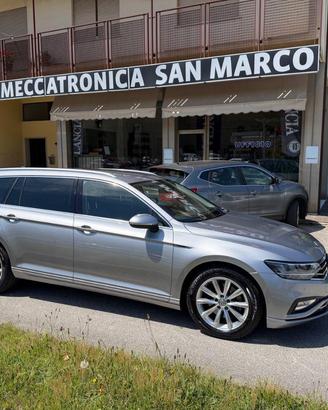 VOLKSWAGEN - Passat Variant - Passat Var. 1.6 TDI
