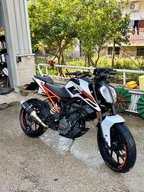 Ktm duke 125