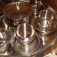 Servizio tazzine in acciaio 