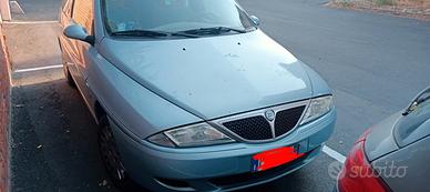 Lancia Y