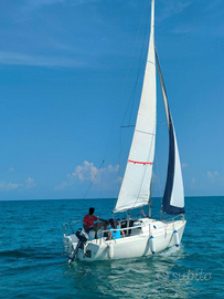 Barca a vela cabinata (LUNGHEZZA 5,8m)