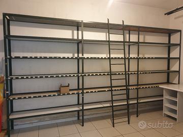  scaffalature artigianali.