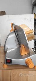 affettatrice nuova Marca SGL   