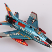 Aereo in latta a frizione nella foto FW-707