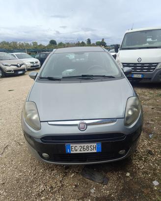 Fiat Punto 2011 5 porte benzina