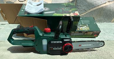 Motosega a batteria