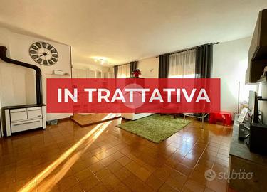 3 LOCALI A CASTELNUOVO DEL GARDA