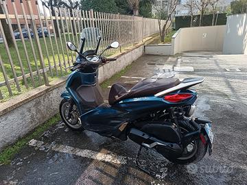 Piaggio Beverly 400