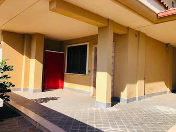 Pomezia Villino Bifamiliare mq. 130 c.a. doppio in