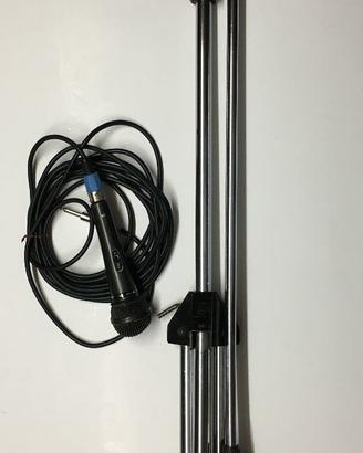 Microfono e Piantana