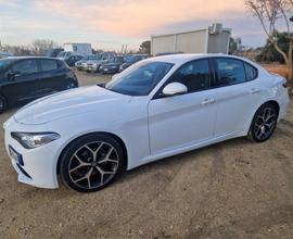 Alfa Romeo Giulia 2.2 160 CV Business - 2020