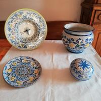 Ceramiche Caltagirone orologio vasi piatto