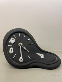 Orologio molle stile DALI design unico