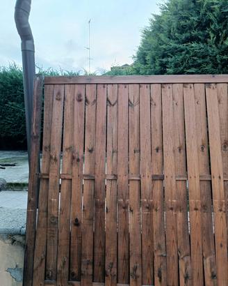 Frangivento in legno