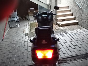 suzuki burgman 250