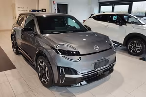 Nissan Micra 40kWh Advance Auto