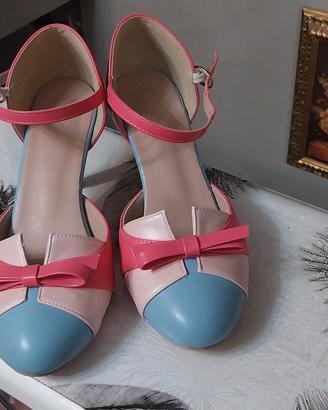 Paio di scarpe a tacchi