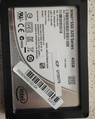 Intel SSDSA2CT040G3 320 Series 40 GB 2,5" SATA