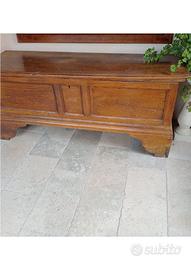 cassapanca in noce epoca 800