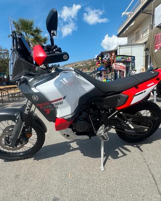 Yamaha Ténéré 700 World Raid 2026 Redline White