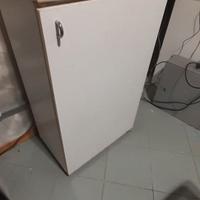 MOBILETTO CON ROTELLE USATO