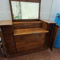 Cassettiera anni ’70 in  nocre massello, originale