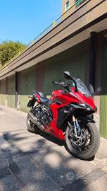 Suzuki gsx-s 1000 gt del 2025 ancora in garanzia