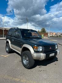 Mitsubishi Pajero MK2 2.5 GLS Metal Top