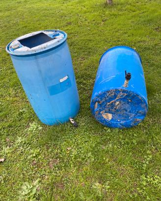 Bidoni acqua per giardino