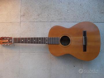 chitarra acustica classica
