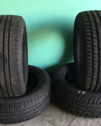 Gomme auto