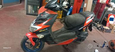 Aprilia Sr 50 racing replica Troy Corser