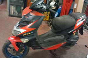 Aprilia Sr 50 racing replica Troy Corser