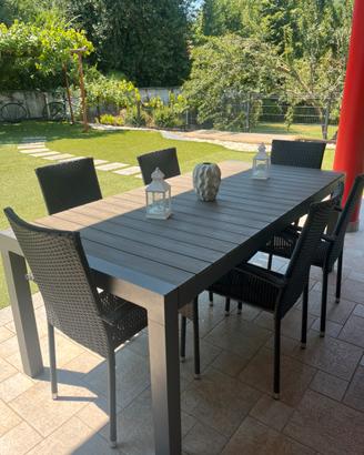 Arredo con giardinaggio
