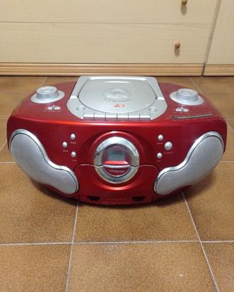 Stereo, lettore CD, cassette e radio