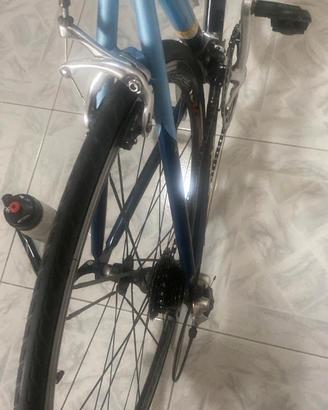 Bicicletta da corsa Pinarello