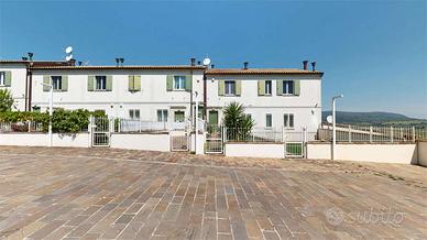Bella soluzione in casale con vista panoramica !!!