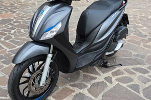 Piaggio medley 150