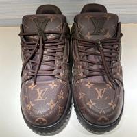 Sneakers con coulisse e punta tonda in pelle di va