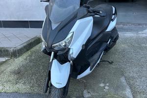 Yamaha X-Max 400 - 2014