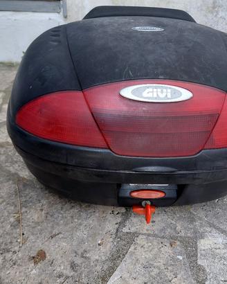 bauletto givi 46 lt con schienale