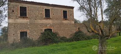 Terreno con fabbricato