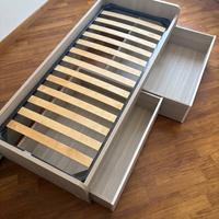 LETTO CON DOPPIA CASSETTIERA E DOGHE