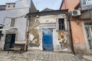 2 LOCALI A FOGGIA