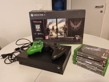 Xbox One X 1 TB + 2 Controller + giochi