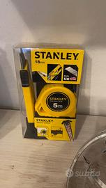 Set Stanley: Flessometro 5mt+ Cutter a scatto 18mm