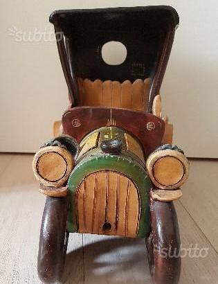 Ceramica artistica Valbruna auto d' epoca