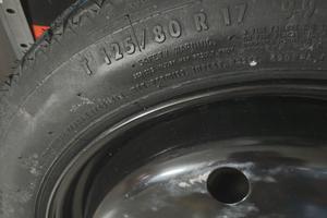 ruotino  attacco fiat 125\80\17