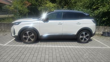 PEUGEOT 3008 1500 GT